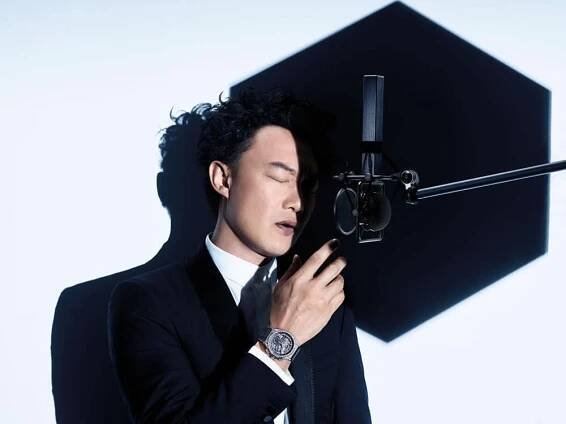 Zenith welcomes acclaimed artist Eason Chan as its new ambassador - jewelleryistanbul.com