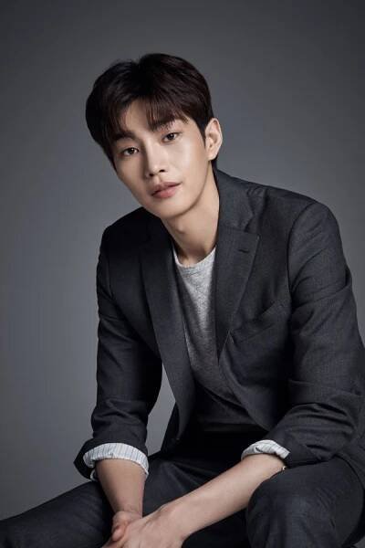 Kim Jae-Young (1988)-p1.jpg