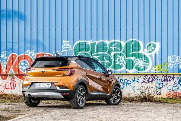 Renault Captur druhé generace vstoupil na český trh. Nejen na Škodu Kamiq útočí zajímavou cenou