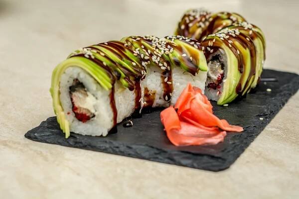 Sushi - tradiční japonský pokrm: Jaké jsou jeho druhy a co vše potřebujete k jejich přípravě