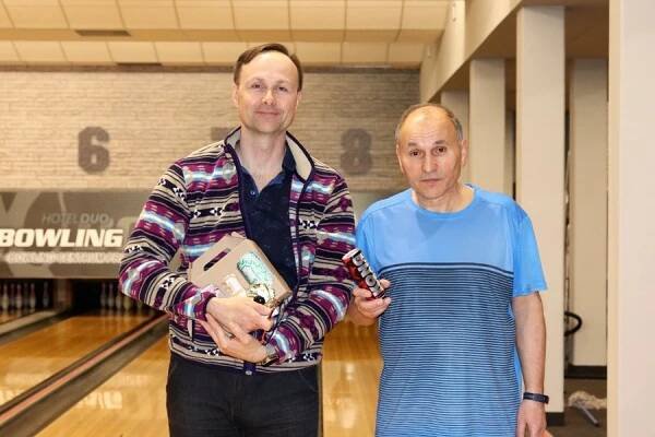 Marek Navrátil si (konečně) vykoledoval skleněnou kuželku | Aktuality | Xbowling Prosek, Praha 9 