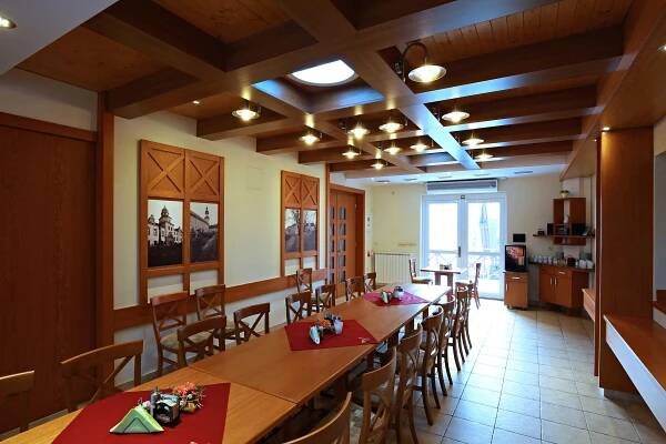 restaurace-penzion-pod-rozhlednou-02