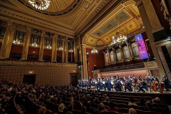 Symfonický orchestr Českého rozhlasu představil program své 99. koncertní sezony