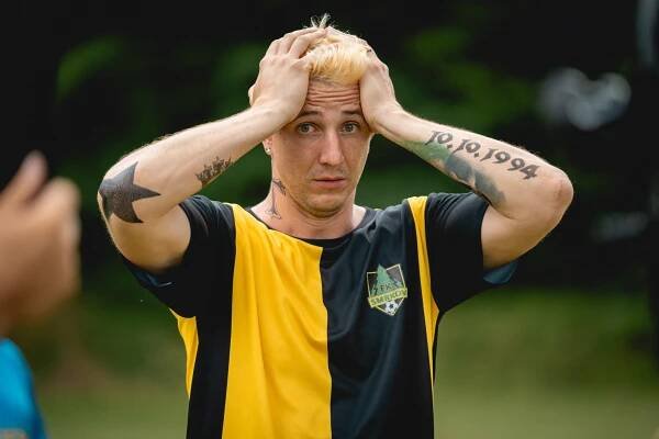 Jakub Štáfek znovu nahodil blond účes a fotbalový dres. Začalo se točit pokračování nejlepší české komedie posledních let