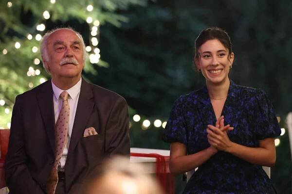 Kendi Düşen Ağlamaz - Yalanların ortaya çıkmak gibi bir huyu var mıdır? - Z filmu - Sait Genay, Hivda Zizan Alp