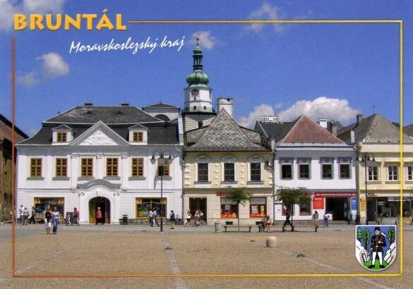 město Bruntál - náměstí Míru, celkový pohled, erb