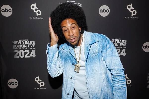 Ludacris poses at Dick Clark's New Year's Rockin' Eve with Ryan Seacrest 2024.