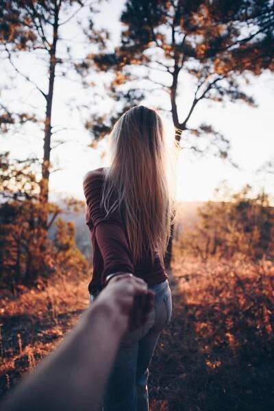 Extrovert a introvert mohou být ideálním párem: Čím se mohou protiklady obohatit?