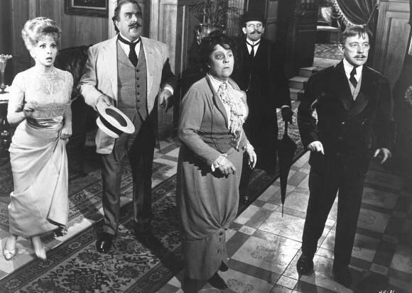 Hotel Paradiso - Z filmu - Gina Lollobrigida, Robert Morley, Peggy Mount, Alec Guinness