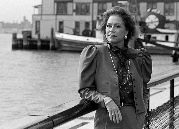 Mary Tyler Moore