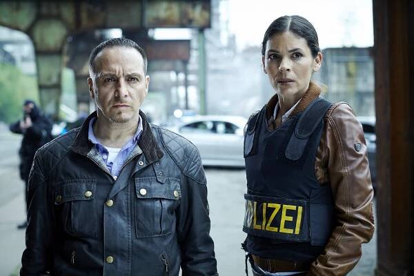 Kobra 11 - Mladé a výbušné - Z filmu - Erdogan Atalay, Katja Woywood