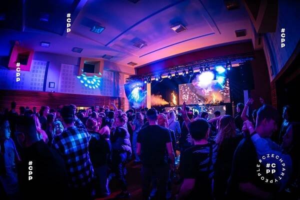 Hustopeče-Velikonoce – Czech Party People