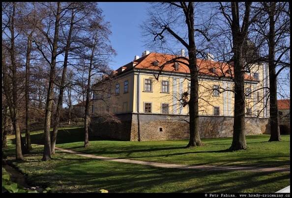 Ctěnice – fotografie / hrady-zriceniny.cz