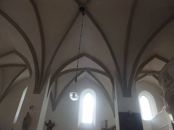 Soubor:Velhartice - kostel Narození Panny Marie, klenby.jpg