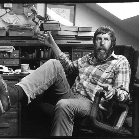 David Mitchell, Weekly Editor Who Exposed a Corrupt Cult, Dies at 79