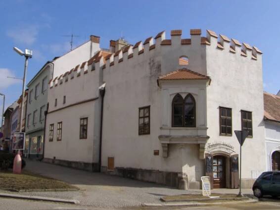 Moravské Budějovice - zubatý dům