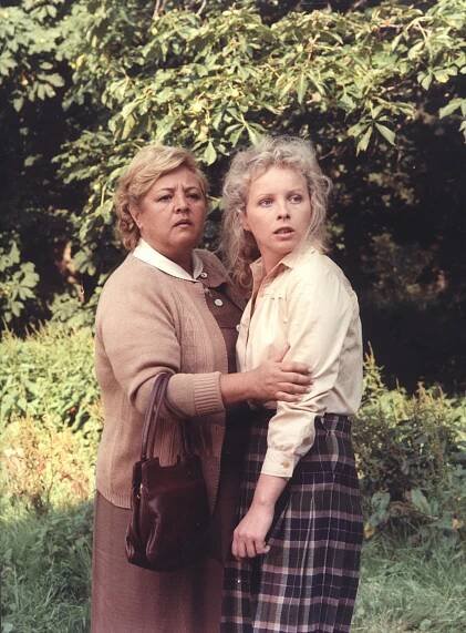 Říkali jí Zelenoočko a Krížička. Sestřenice Milana Lasici (†85) nesnášela snoby, na její pohřeb fanoušci nesměli