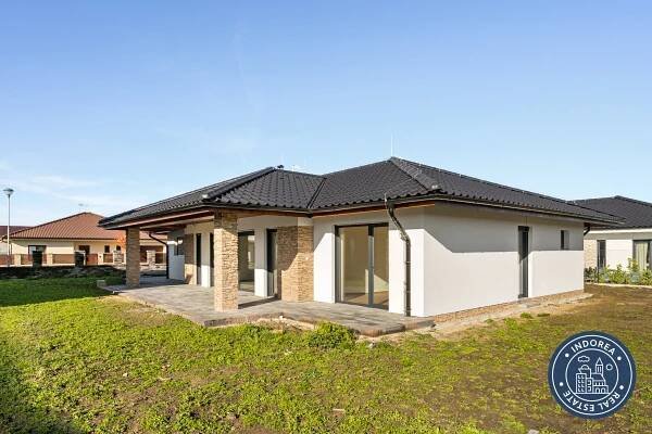 Nízkoenergetická novostavba, pozemek 732 m2, Poděbrady – Indorea