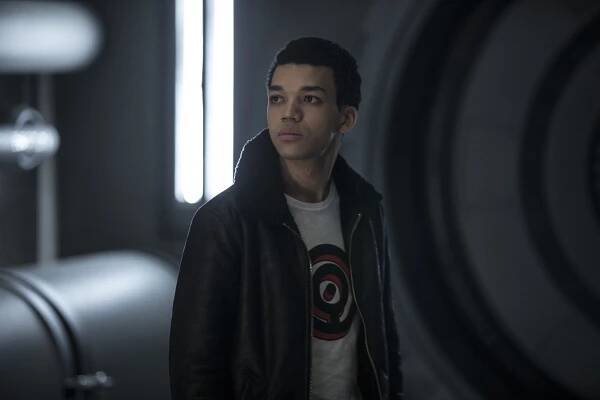 Justice Smith (II) - Pokémon: Detektiv Pikachu (2019), Obrázek #7