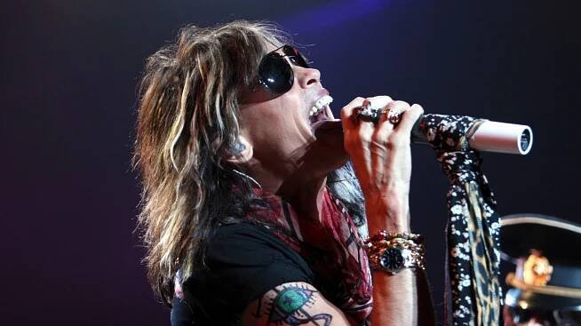 Konec Aerosmith! Legendární Steven Tyler má zdravotní problémy, kapela ruší koncerty