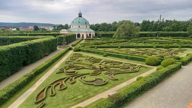 Do Kroměříže vlakem - Základní škola a Mateřská škola Kozlovice