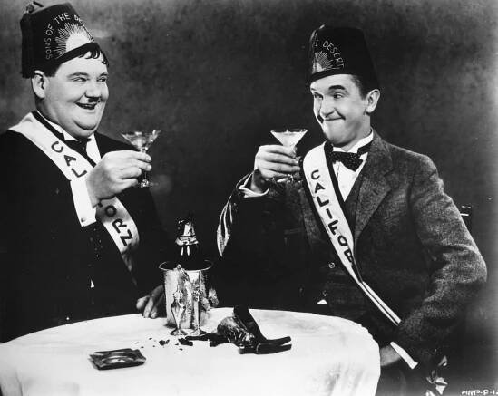 Jedeme na Honolulu - Z filmu - Oliver Hardy, Stan Laurel