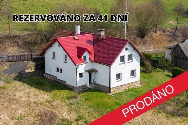 Rodinný dům s velkolepým pozemkem – Veselé
