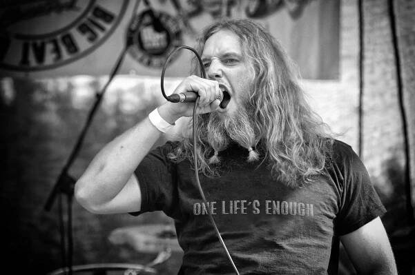 PORTA INFERI přichází s novým videoklipem k písni „One life ́s enough“