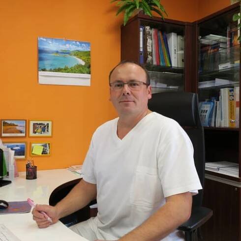 MUDr. Petr Heneman