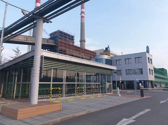 Rekonstrukce obvodového pláště správní budovy - Teplárna Otrokovice » ATENA spol s r.o.