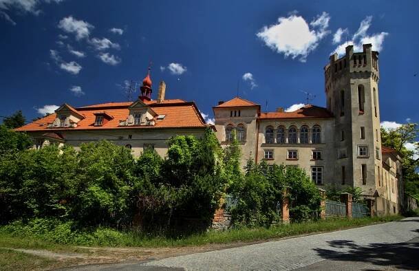Soubor:Jetřichovice zámek 1.jpg – Wikipedie