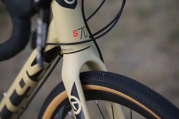 Kellys Soot 70 - Technika - Redakční foto - Fotogalerie - MTBS.cz