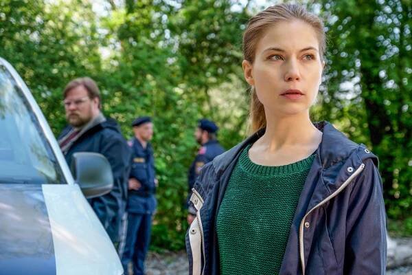 Vraždy u jezera - Štvanice - Z filmu - Nora von Waldstätten