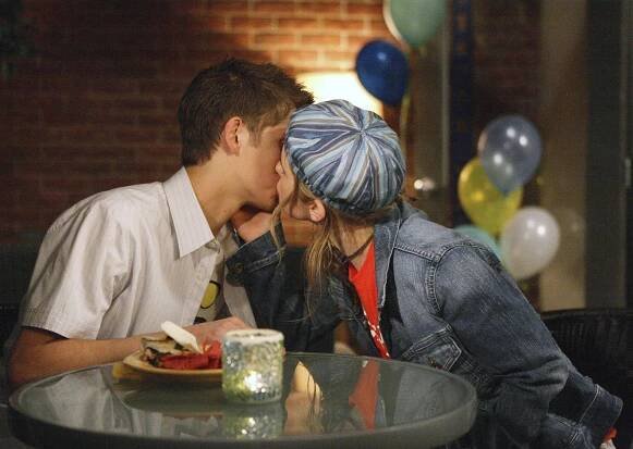 Kyle XY - Hands on a Hybrid - Z filmu - Jean-Luc Bilodeau, Magda Apanowicz