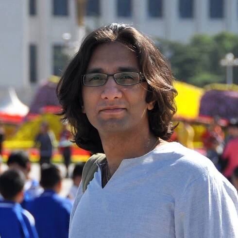 Roozbeh Fakhr