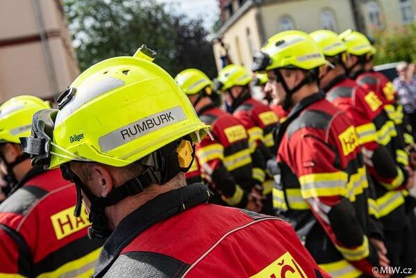 Město Rumburk koupilo hasičům Scanii s nástavbou firmy KOBIT-THZ, nahradila staré Terrno | POŽÁRY.cz - ohnisko žhavých zpráv