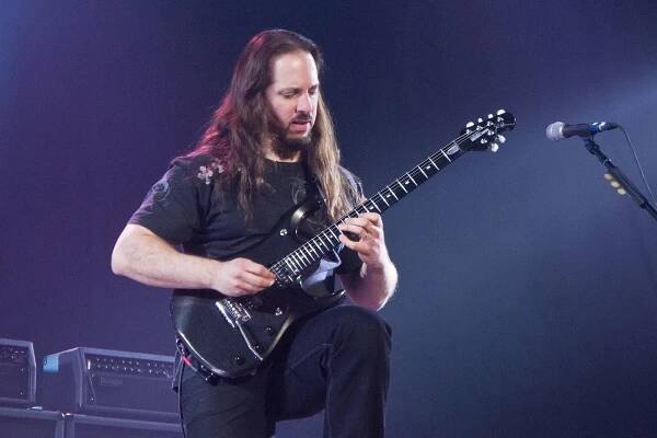 Soubor:John Petrucci - 04.jpg