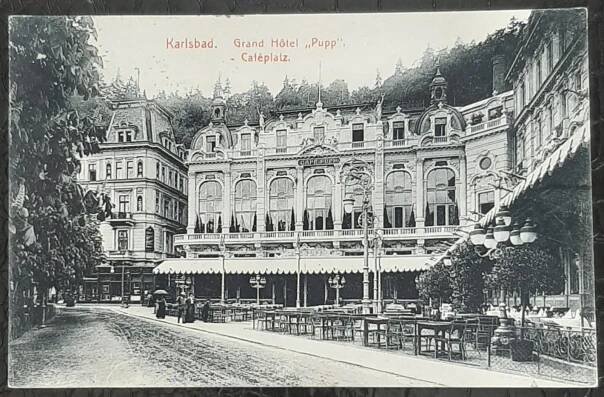 Karlovy Vary Grand Hotel Pupp kavárna exteriér zahrádka  - Pohlednice místopis