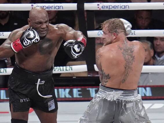 Tyson vs. Paul: přetížený Netflix, slabá atmosféra. Vémola zná pozadí facky