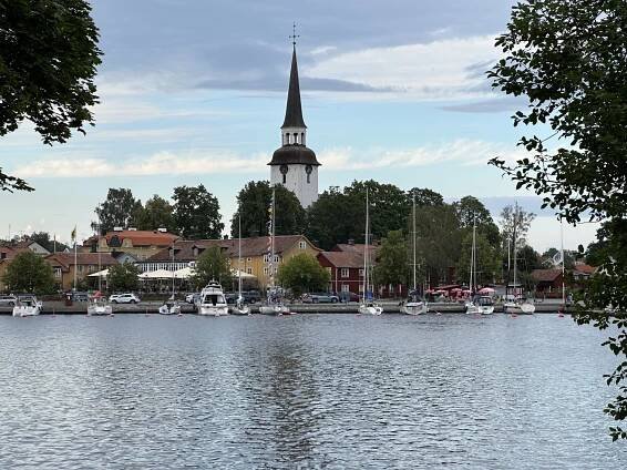 It's Elin, is it? | Jobb, utbildning, kommunikation, familj