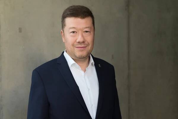 Chceme moderní akceschopnou armádu. Zvyšovat výdaje na zbrojení ale není třeba, říká Okamura z SPD