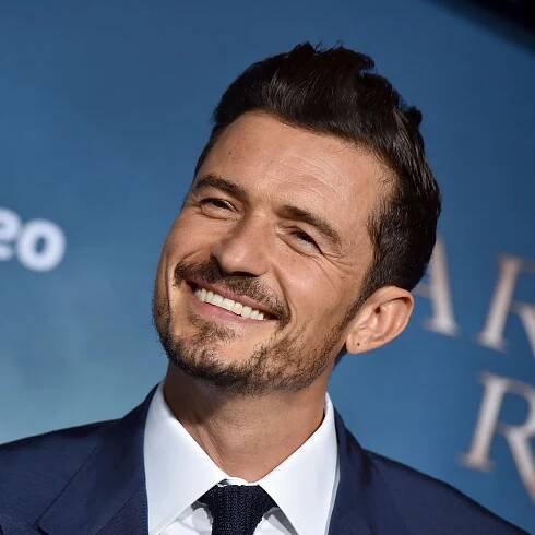 Orlando Bloom’s Gross Floss Habit Must End
