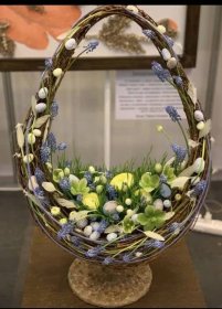 Easter Bunny Wreath, Easter Floral Arrangement, Creative Flower Arrangements