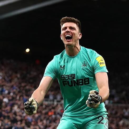 Nick Pope proves England penalty shootout credentials to edge Newcastle United past Palace