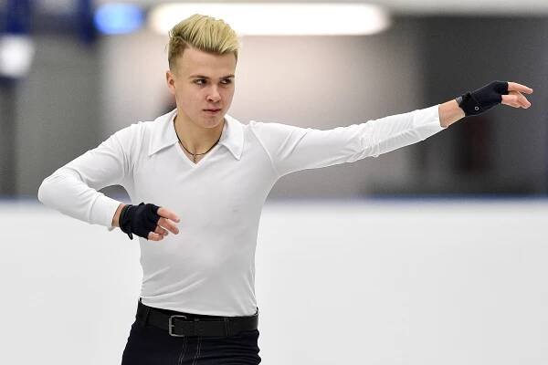 Krasobruslař Březina vybojoval v Ostravě čtvrtý titul