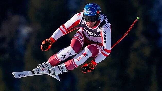 Rakouský lyžař Matthias Mayer ve sjezdu v  Kvitfjellu.
