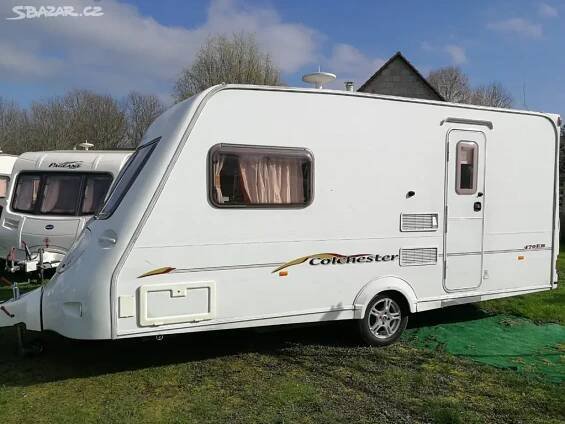 Anglický obytný přívěs - karavan