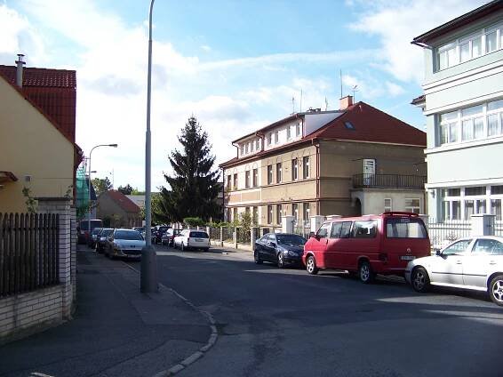 Soubor:Vokovice, K Červenému vrchu 18 a 20.jpg – Wikipedie