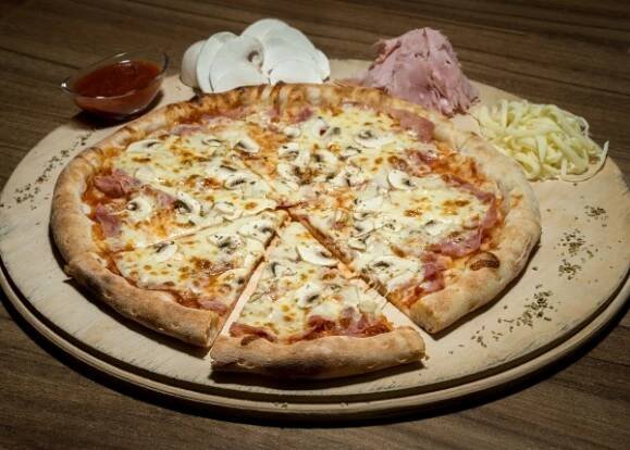 Naše nabídka – Pizza Express Hradec Králové – rozvoz pizzy zdarma