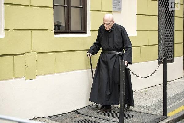 Hosté na pohřbu Anny Slováčkové | PrahaIN 